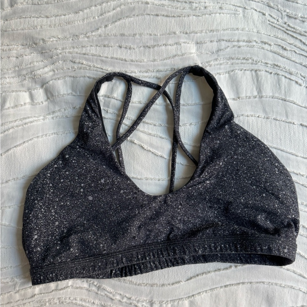 Size 8 Lululemon sports bra